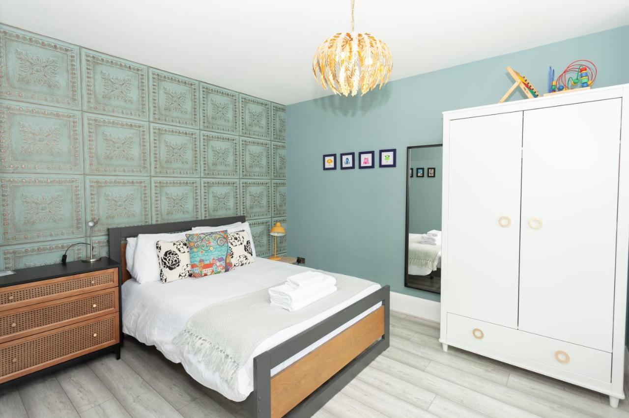Sunbeam Sleeps 10 * Whitstable
