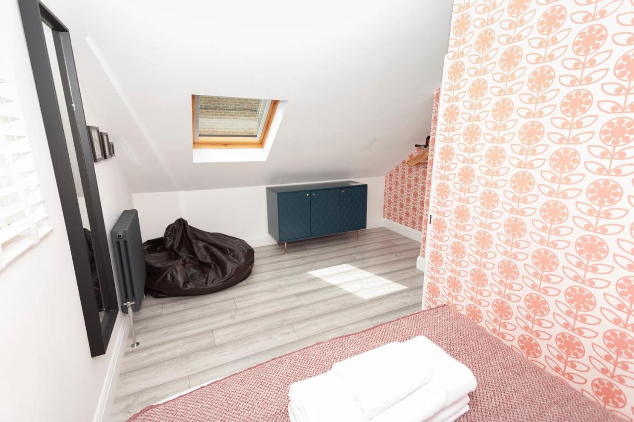 Sunbeam Sleeps 10 Ferienhaus Whitstable